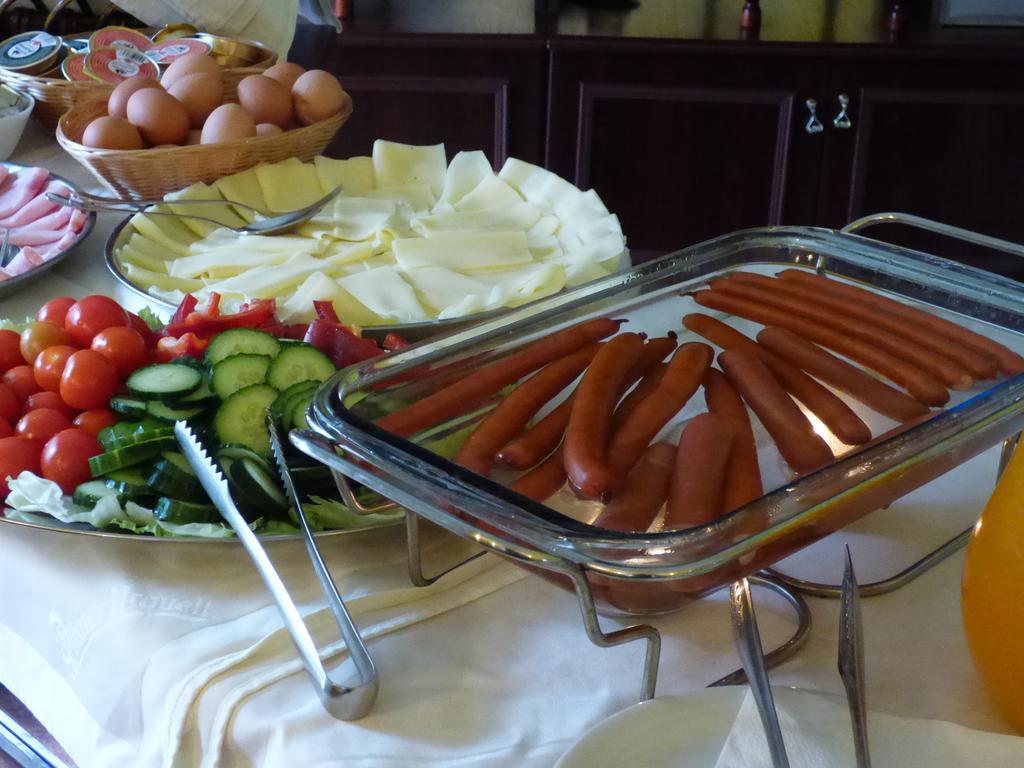 Penzion - Restaurant U Zamku Bečov nad Teplou 外观 照片