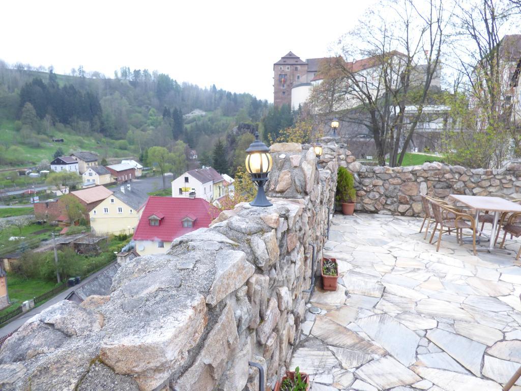 Penzion - Restaurant U Zamku Bečov nad Teplou 外观 照片