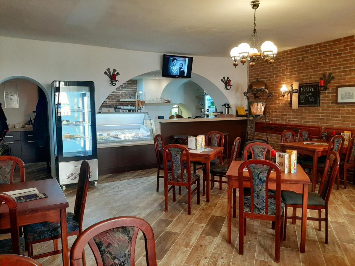 Penzion - Restaurant U Zamku Bečov nad Teplou 外观 照片