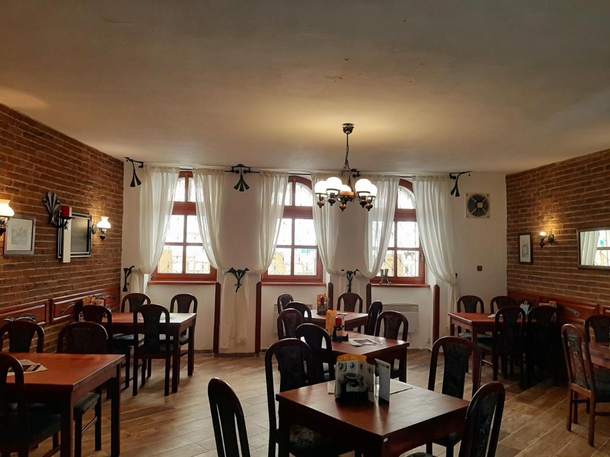 Penzion - Restaurant U Zamku Bečov nad Teplou 外观 照片